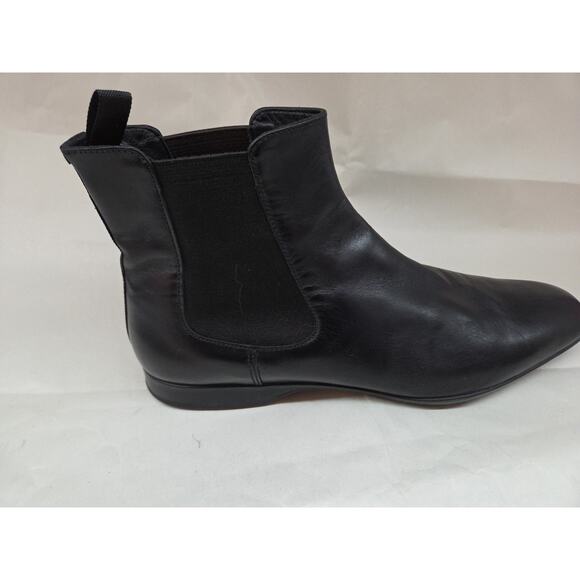 Prada Black Chelsea Men\'s Ankle Boots - UK 8.5 | US 9.5 main image 5